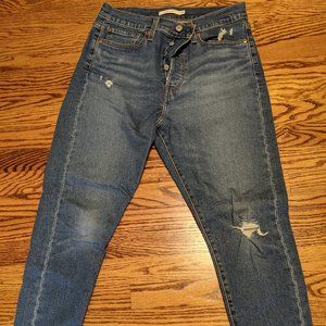 Button-fly Levi's size 31 skinny jeans (equal to size 12)